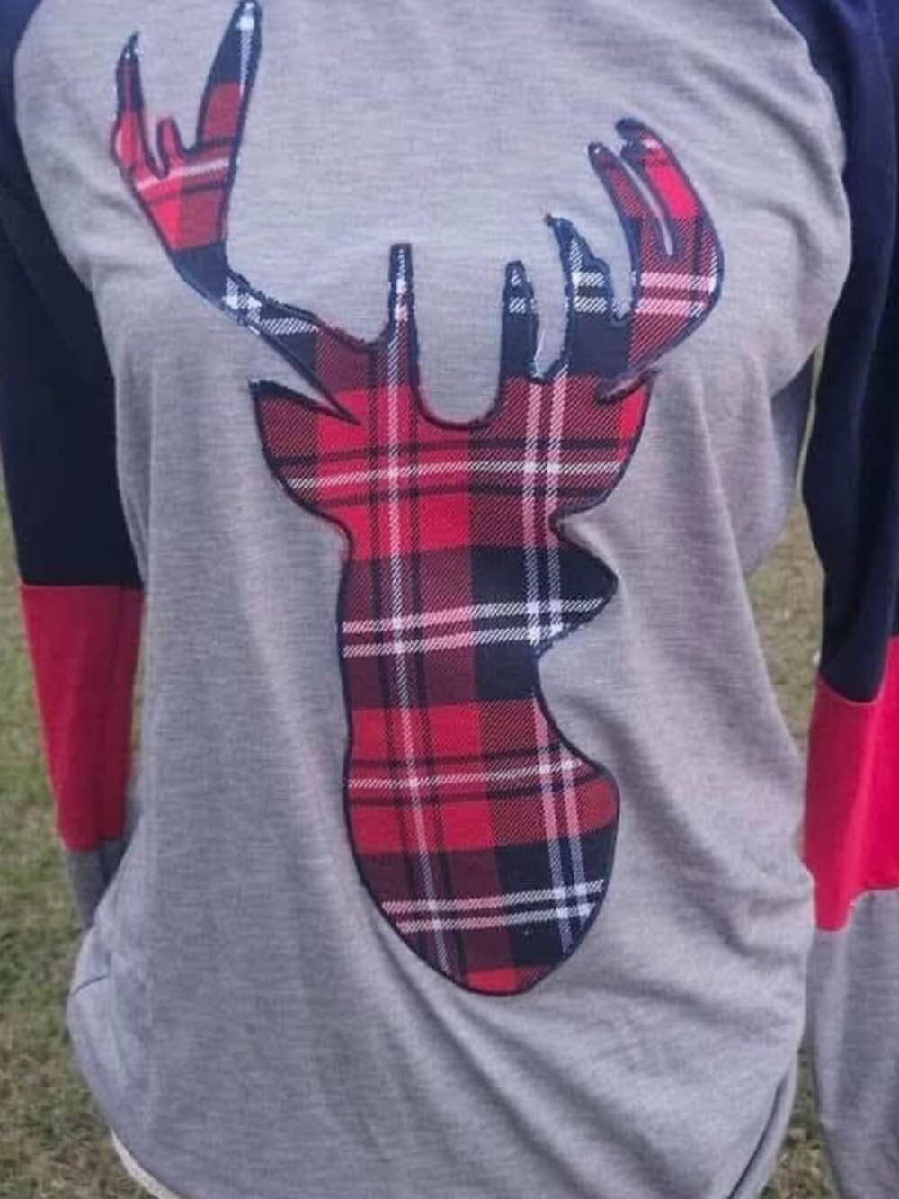 Long Sleeve Top with Plaid Deer